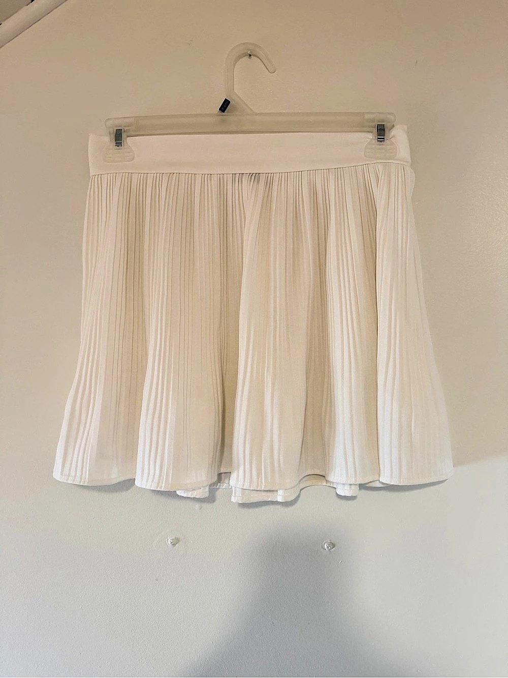 Pleated Mini Skirt in White — Size Small
